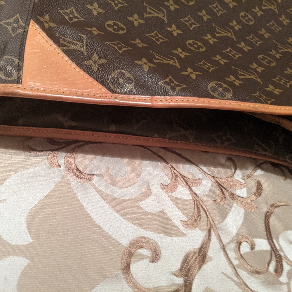 Louis Vuitton Garment Bag - Picture 15 of 16